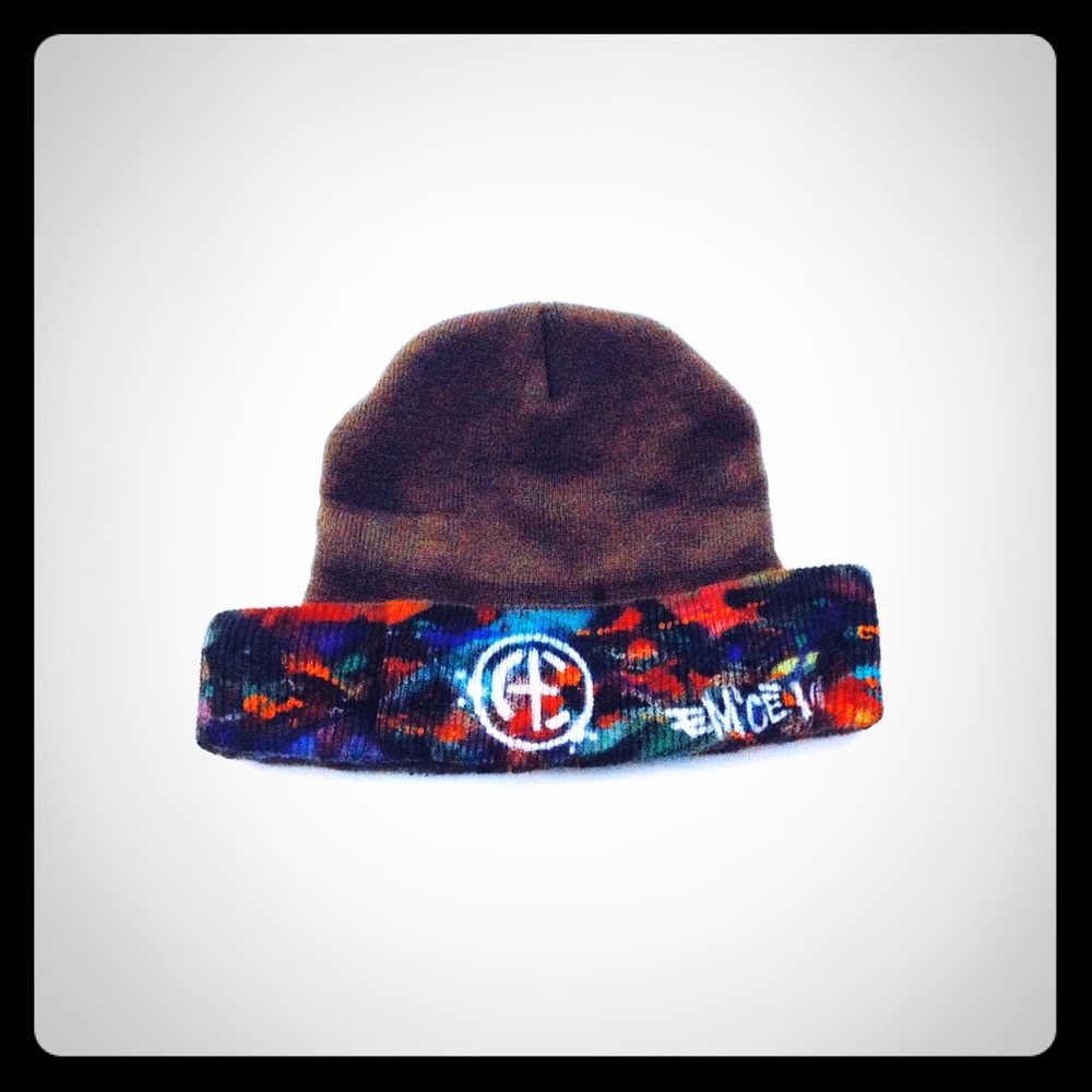 EM’ĆE BEANIE 101